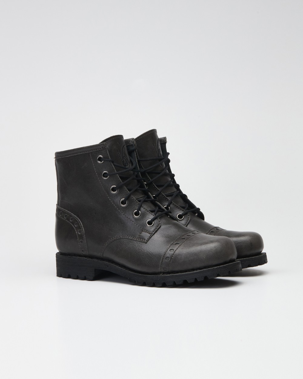 Porthos Dark Grey 2